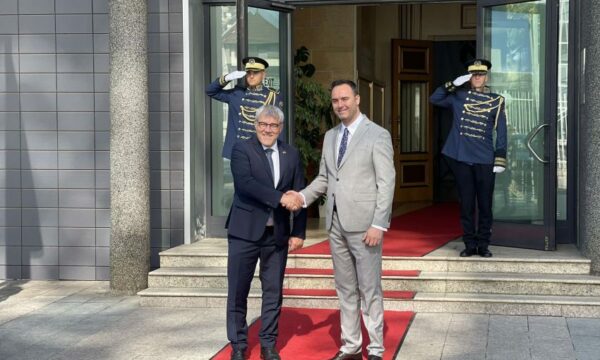 konjufca-pret-ne-takim-presidentin-e-keshillit-kombetar-zviceran