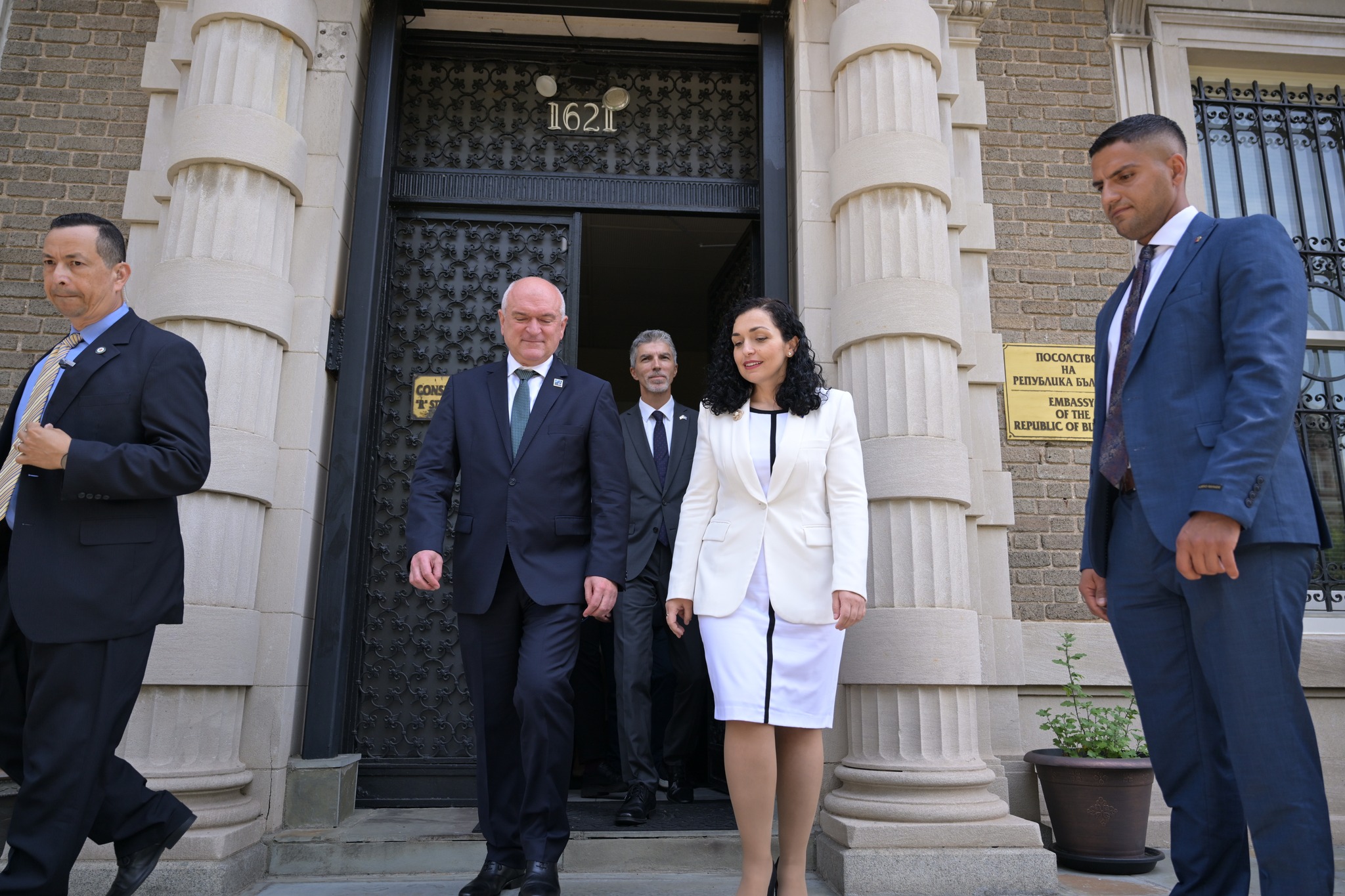 osmani-takohet-me-kryeministrin-bullgar,-flasin-per-aspiratat-e-anetaresimit-te-kosoves-ne-nato