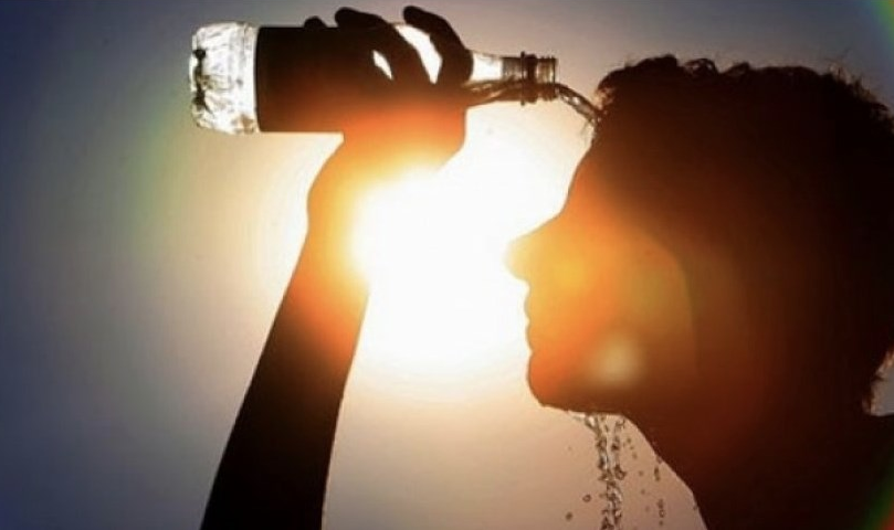 temperaturat-e-larta,-ihmk:-perdorni-uje-te-fresket,-jo-lengje-te-gazuara,-kapele-e-syze