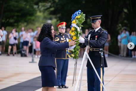 ShBA: Osmani nderon ushtarët amerikanë që sakrifikuan në shërbim të lirisë dhe paqes (FOTO)