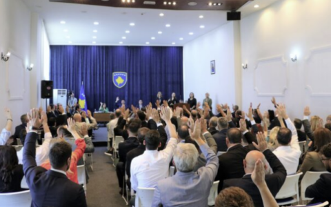 projektligji-per-kpm-ne-shihet-si-kapje-e-medieve-nga-pushteti,-pozita-e-cileson-te-duhur