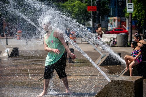 Temperaturat deri 39 gradë Celsius, IHMK bën thirrje për kujdes gjatë ekspozimit në diell