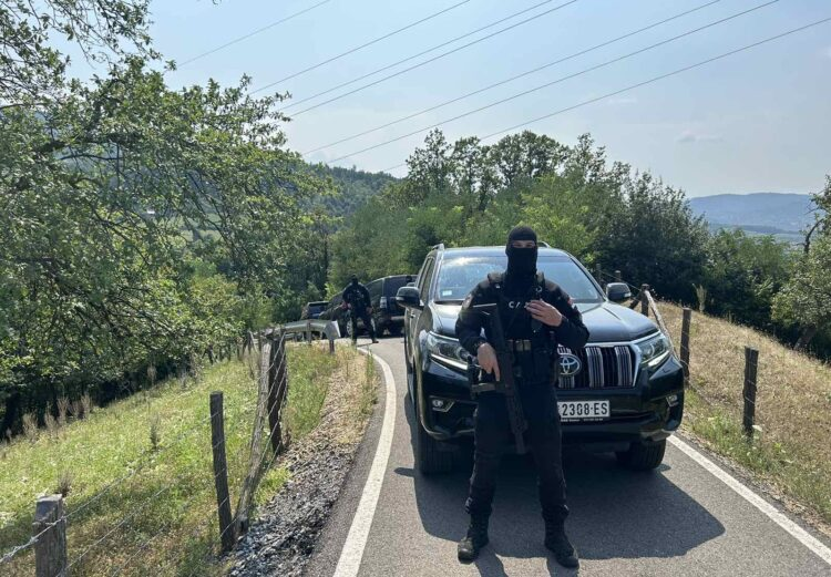 Dëshmitari rrëfen momentin e vrasj’es së Hajrizit: Tentoi të ngjitej kodrës, dëgjova të shtëna dhe e pashë duke u rrëzuar