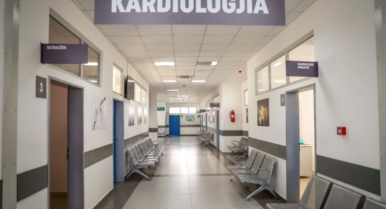 Nesër Kurti përuron renovimet e Klinikës së Kardiologjisë në QKUK