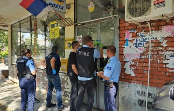 Operacioni policor në veri, mbyllen nëntë objekte të Postës së Serbisë