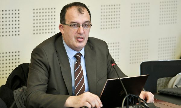 dukagjin-pupovci:-nuk-besoj-se-do-te-kete-vonesa-per-furnizimin-me-libra-si-vitin-e-kaluar