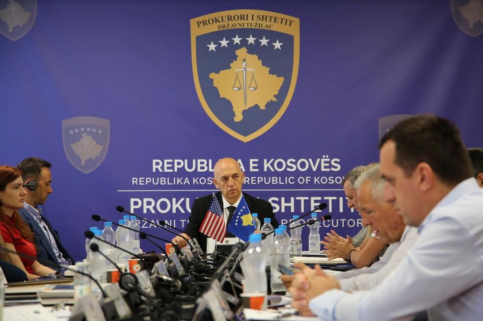 kelmendi-dhe-kryeprokuroret-diskutojne-lidhur-me-iniciativat-per-mbrojtje-te-ligjshmerise