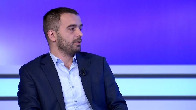 Deputeti i VV-së: Për keqardhje janë ata që thanë se shefi i CIA-s nuk do ta takojë Kurtin