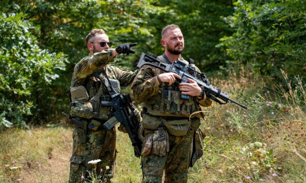 ushtria-gjermane:-pas-zhvillimit-te-hovshem-te-kosoves-ne-dekadat-e-fundit-fshihet-nje-konflikt-qe-vazhdon-te-zien