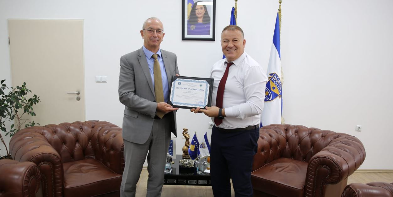 drejtori-i-policise-se-kosoves-pret-ne-takim-lamtumires-shefin-e-misionit-te-osbe-se