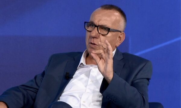 alarmi-per-“zhvendosjen-e-serbeve”,-hasani:-pak-i-besueshem,-histeri-e-disa-politikaneve-te-kohes-se-millosheviqit