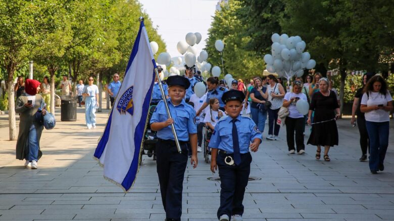 djali-i-afrim-bunjakut-i-prin-marshit-per-25-vjetorin-e-themelimit-te-policise-se-kosoves