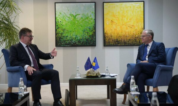 lajcak-shkruan-pas-takimit-me-bislimin,-tregon-temat-e-diskutuara-me-kryenegociatorin-kosovar