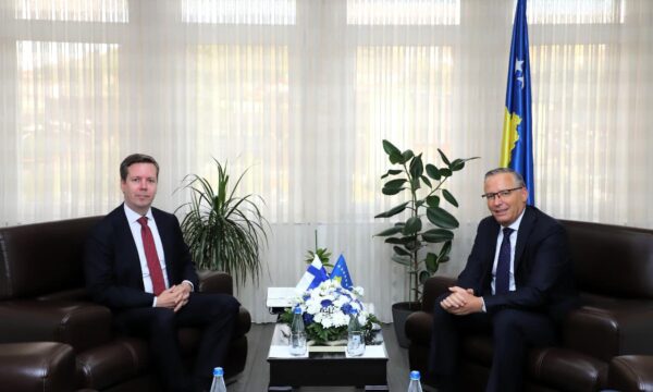 hamza-takon-ambasadorin-e-finlandes:-kosova-te-gjitha-sfidat-i-ka-perballuar-dhe-tejkaluar-me-perkrahjen-e-aleateve
