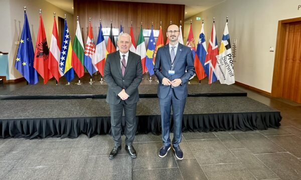 Sveçla në Gjermani, njofton për pjesëmarrje në një takim në kuadër të Procesit të Berlinit