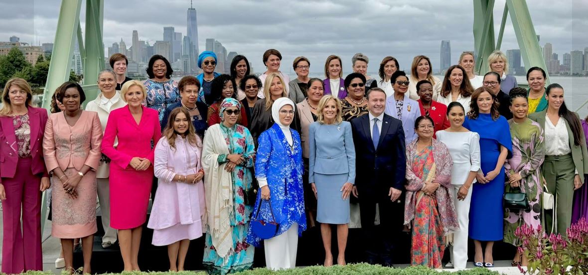 prindoni,-i-vetmi-zoteri-ne-mesin-e-zonjave-te-para-ne-new-york