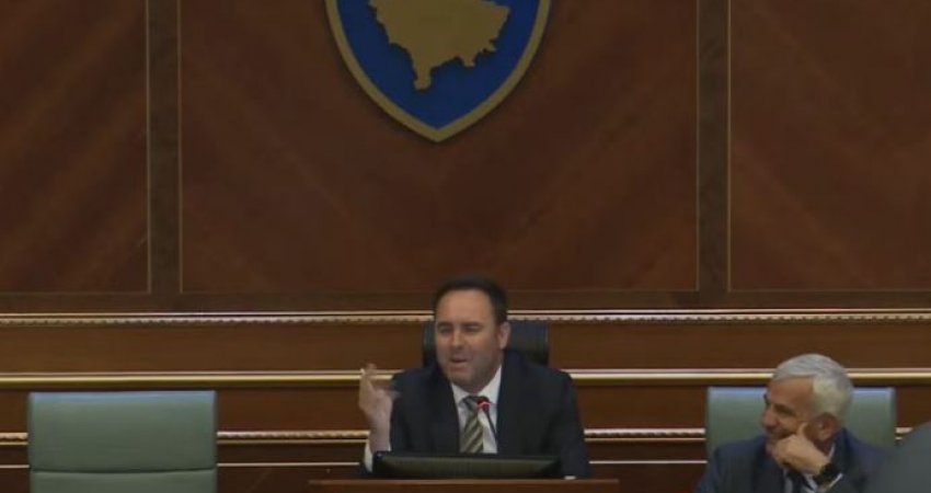 “fushata-nis-nga-6-7-janari”-–-pezullimi-nga-shkolla-i-nxeneses-me-shami,-perplas-deputetin-e-vv-se-me-konjufcen