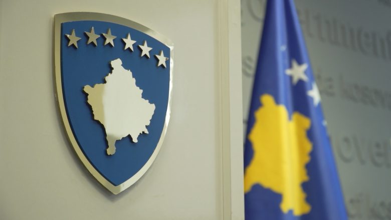 qeveria-e-kosoves-navigon-mes-nacionalizmit-dhe-pritjeve-te-shba-se