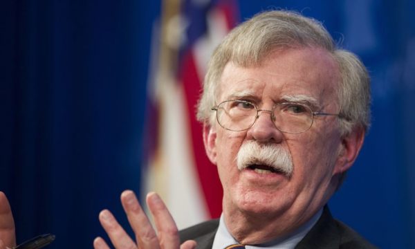 bolton:-amerika-shpreson-qe-kosova-dhe-serbia-te-gjejne-nje-zgjidhje,-perfshire-shkembimin-e-territoreve