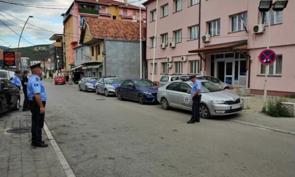 aksionet-e-policise-po-shihen-si-aksione-per-t’i-mbuluar-deshtimet-e-qeverise