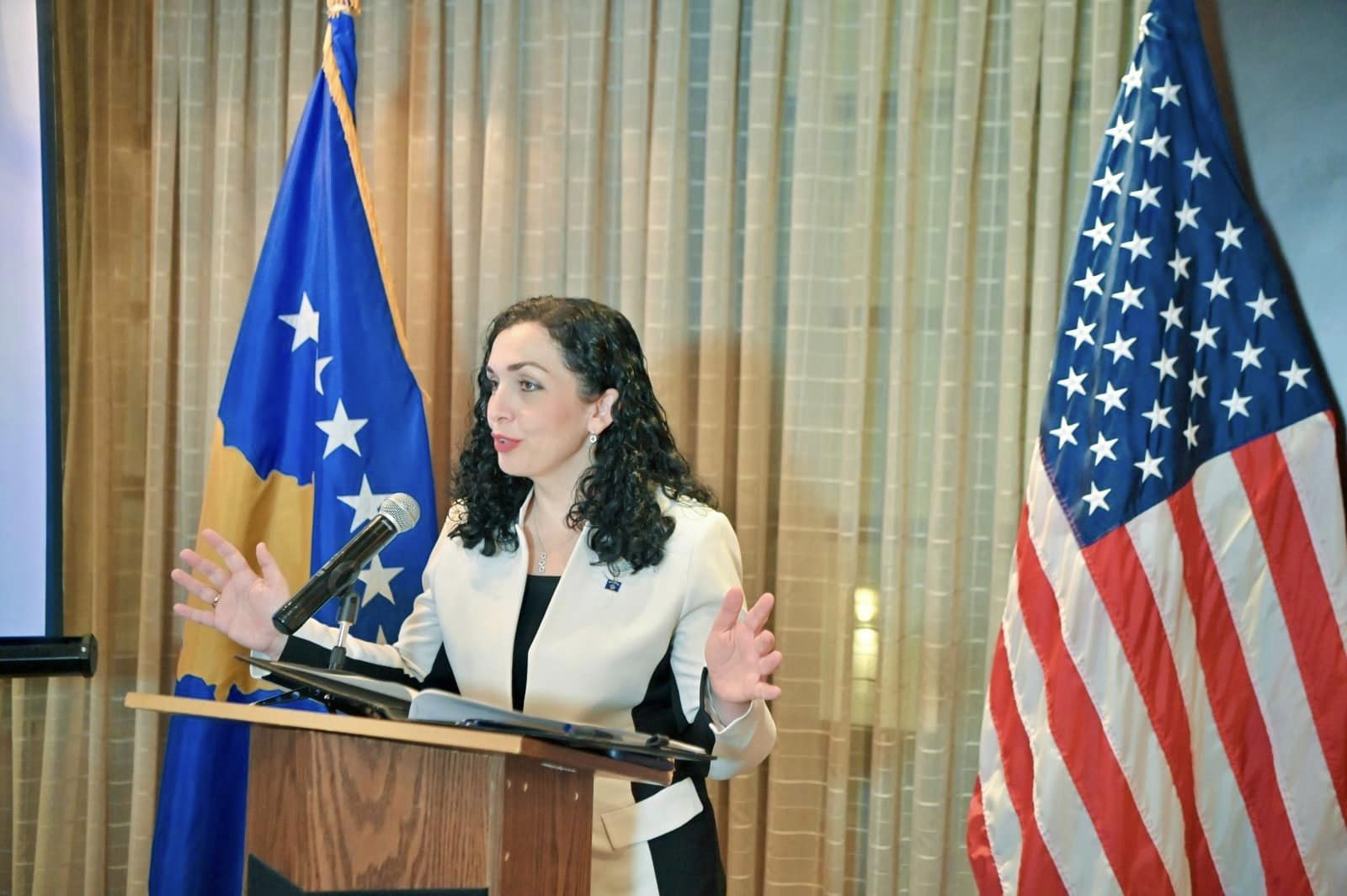 presidentja-osmani-permbylli-viziten-ne-amerike