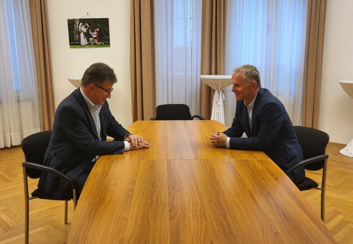 dialogu-kosove-–-serbi,-sot-takimi-i-radhes-ne-bruksel