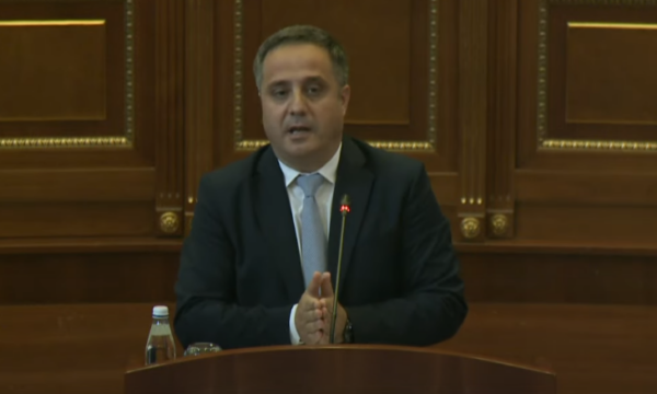 selmanaj:-vv-rendoi-gjendjen-ne-kek