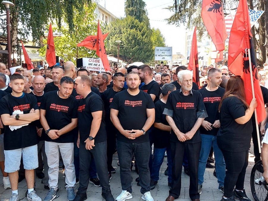 pavaresisht-marreveshjeve,-shqiptareve-ne-jug-te-serbise-nuk-u-njihen-diplomat-e-kosoves