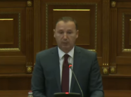 zemaj-kerkon-nga-organet-kompetente-te-vazhdojne-hetimet-per-skandalet-ne-kek