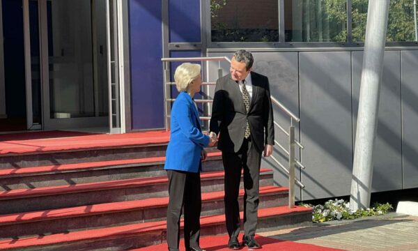 pas-takimit-me-osmanin,-von-der-leyen-pritet-nga-kurti-ne-qeverine-e-kosoves