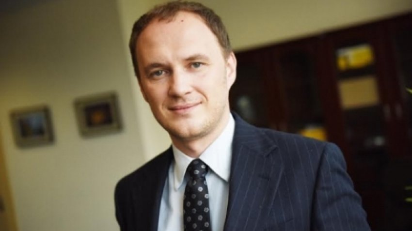 selimi:-ambasada-jone-ne-amerike-s’ka-as-shofer,-serbia-i-ka-27-diplomate-vec-ne-uashington