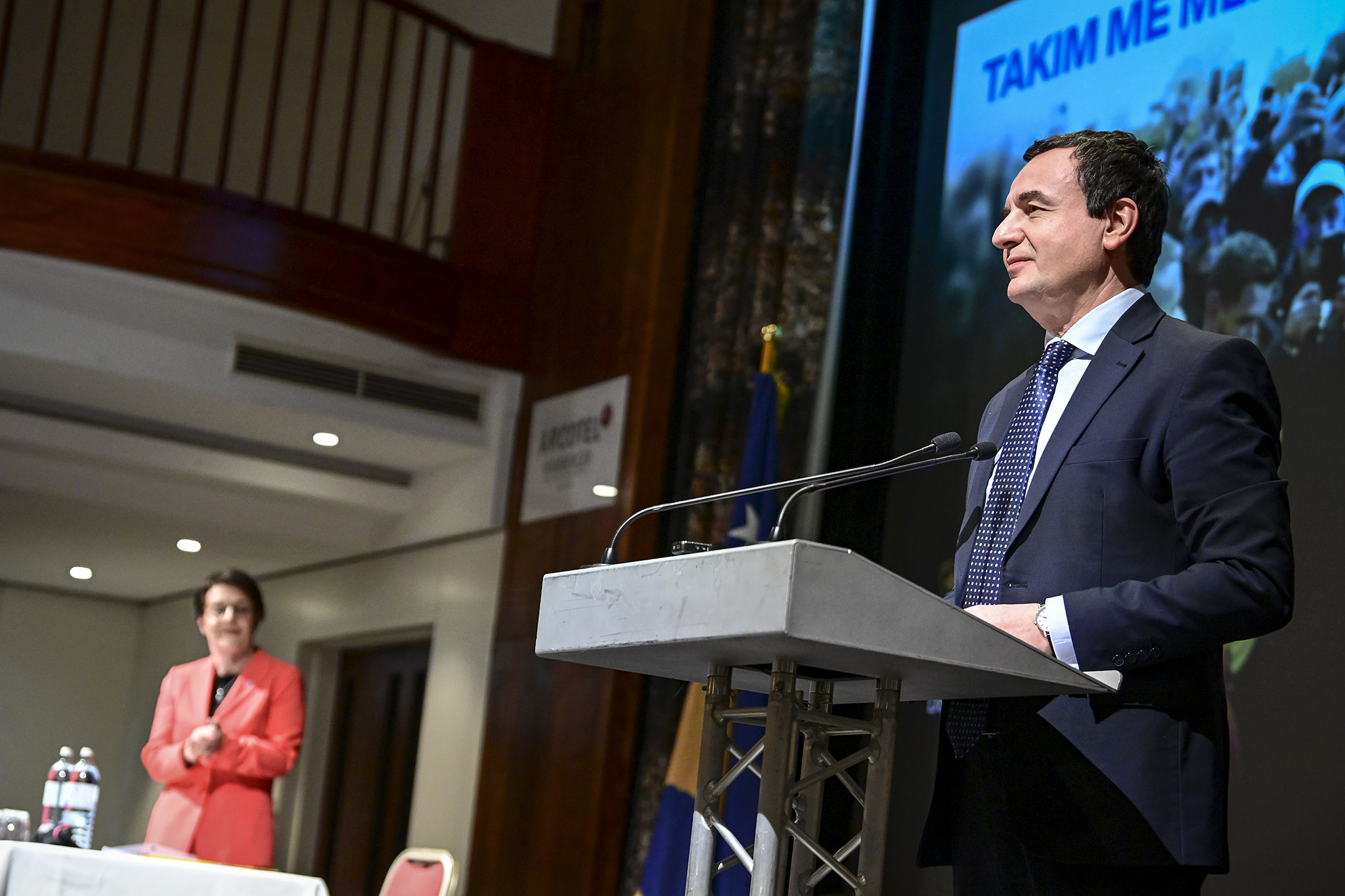 kurti:-afer-gjysme-miliardi-euro-shuma-e-investimeve-direkte-austriake-ne-kosove