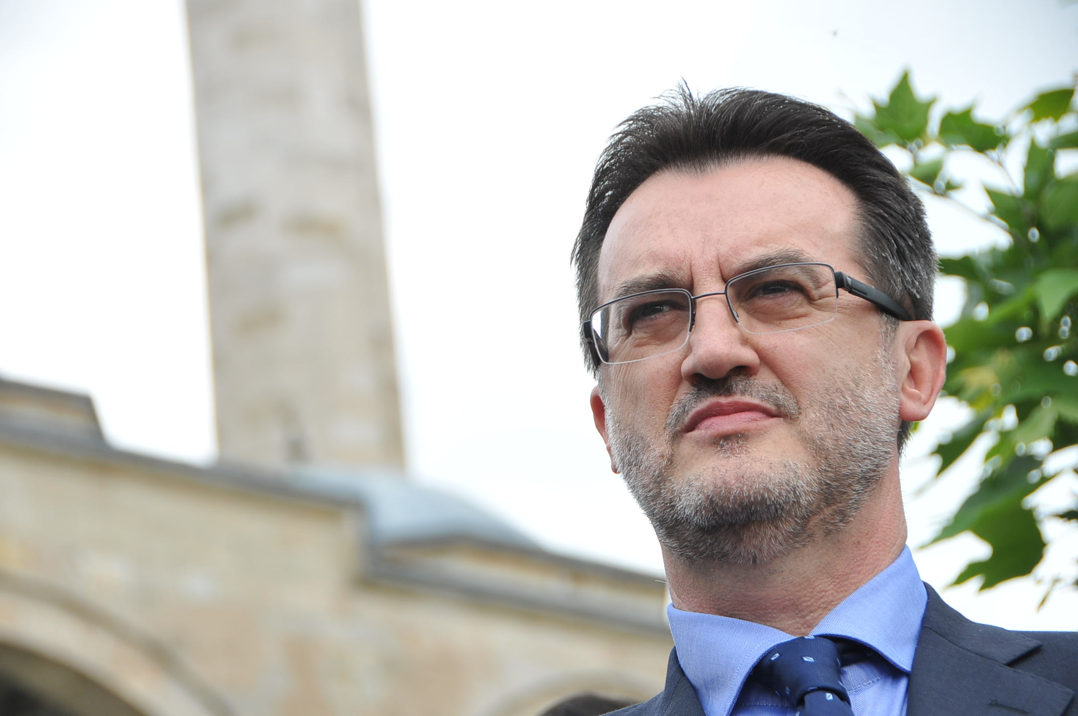 ferid-agani:-qe-10-vite-eshte-miratuar-ligji-per-sigurime-shendetesore,-por-s’u-zbatua