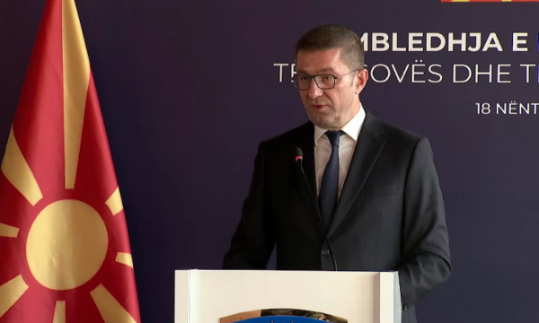 mickoski-thote-se-zevendesi-i-tij-qe-e-konsideron-kosoven-“djep-te-serbise”-po-“digjej”-nga-deshira-per-te-qene-sot-ne-prishtine