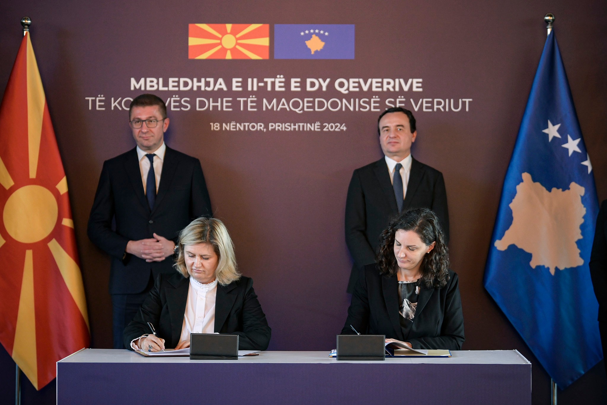 kosova-dhe-maqedonia-e-veriut-nenshkruajne-marreveshje-ne-sektorin-e-energjise,-detaje-nga-ministria-e-ekonomise