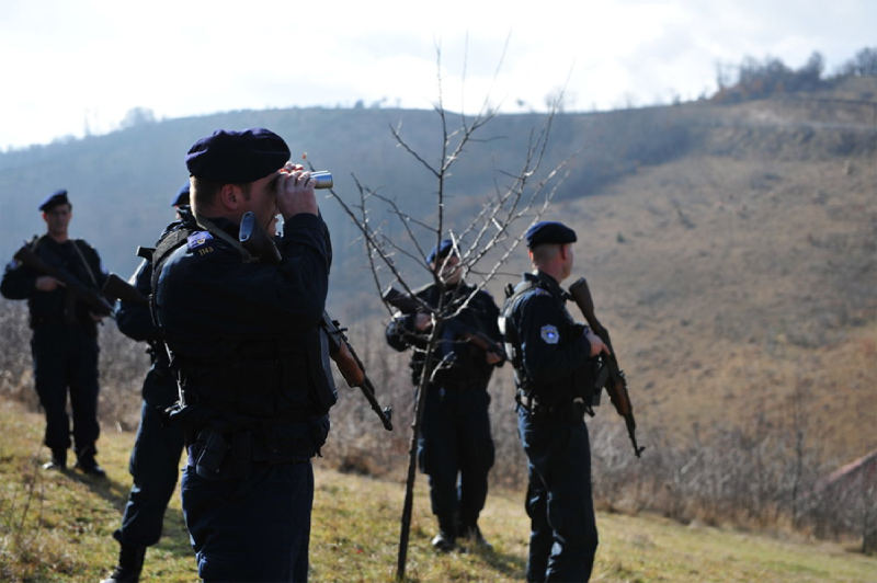 kfor-i-as-pohon-e-as-mohon-nese-policet-e-kosoves-hyne-ne-serbi