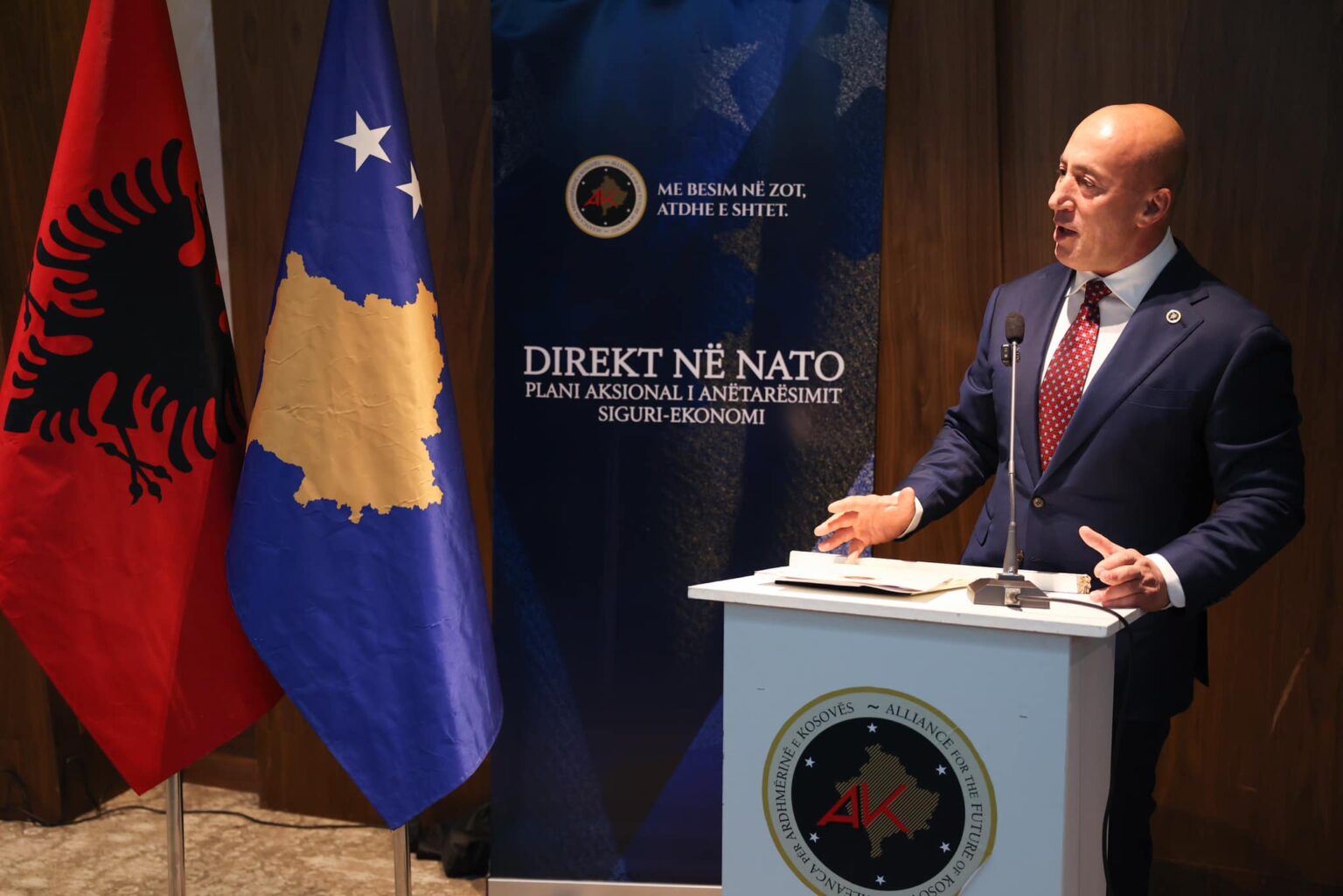 haradinaj:-anetaresimi-direkt-ne-nato-eshte-domosdoshmeri-per-sigurine-e-kosoves