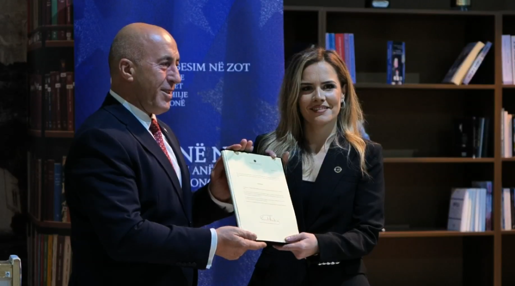 haradinaj-nga-fushe-kosova:-diten-qe-e-marr-qeverine,-s’do-guxoje-askush-te-nga-nguce-–-as-ne-veri-as-ne-jug