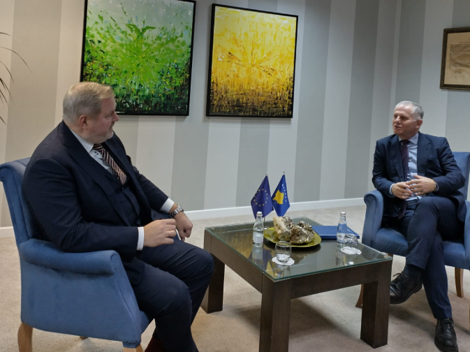 terras-takon-bislimin,-flasin-per-rrugetimin-e-kosoves-ne-be-dhe-zhvillimet-e-fundit