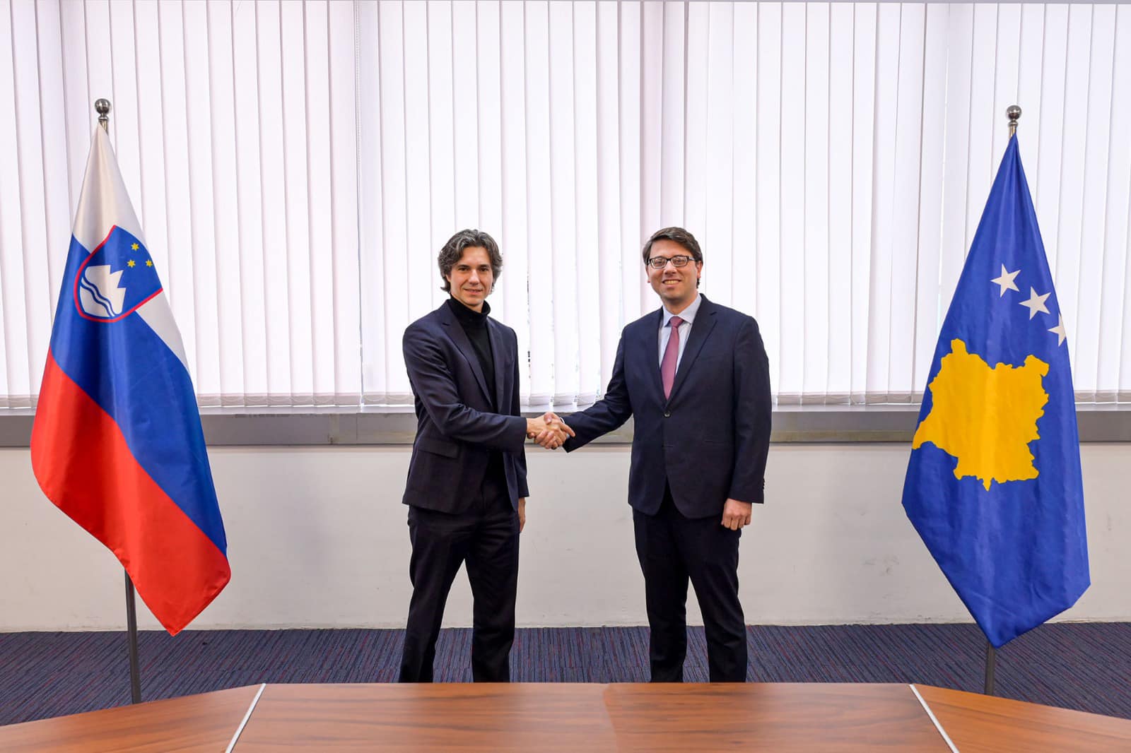 kosova-dhe-sllovenia-sigurojne-marreveshje-per-sigurime-shoqerore