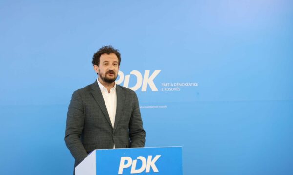 bernard-nikaj-zgjedhet-sekretar-i-pergjithshem-i-partive-liberale-te-evropes-juglindore-libseen