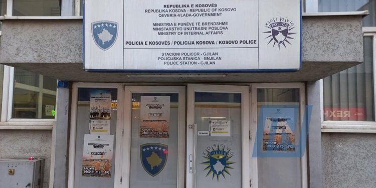 gjilan:-kanosi-verbalisht-policet-ne-stacion,-arrestohet