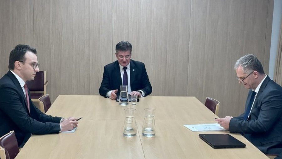 lajcak:-kam-shpresuar-per-me-shume-progres-ne-dialog,-por-mesazhi-per-kosoven-e-serbine-eshte-i-qarte