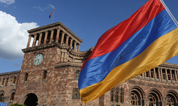 armenia-konfirmon-njohjen-e-pasaportave,-sqaron-s’e-nuk-e-ka-ndryshuar-qendrimin-ndaj-pavaresise-se-kosoves