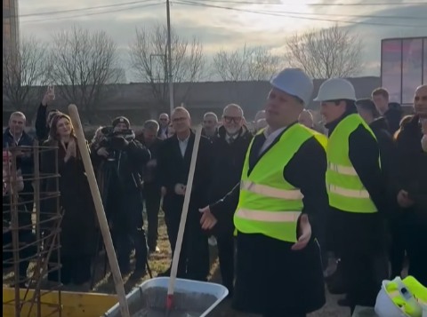 “rrnofte-hashim-thaci”,-“nalnu-bre-djem”:-qytetaret-e-drenasit-i-brohorasin-kurtit