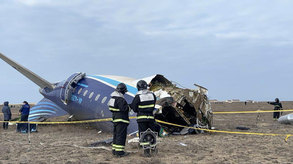 putini-i-kerkon-falje-aliyevit-per-rrezimin-e-aeroplanit,-por-nuk-e-merr-pergjegjesine