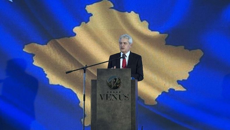 ahmeti:-nuk-me-vjen-mire-qe-kosova-ka-marredheniet-kaq-te-ftohta-me-ameriken-dhe-evropen