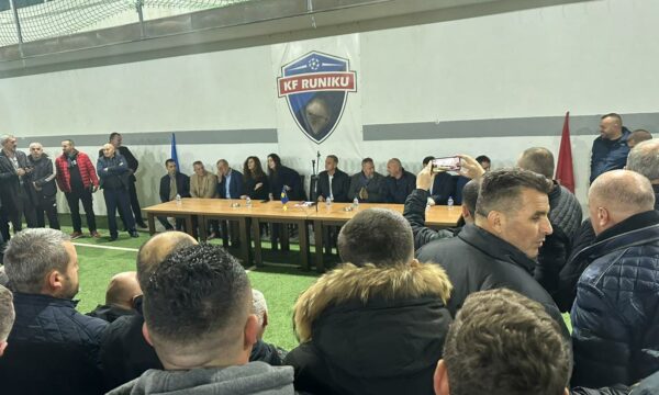 kandidati-per-deputet-nga-pdk-ragip-xhaka-viziton-runikun:-pata-mundesine-te-takoj-njerez-te-mrekullueshem