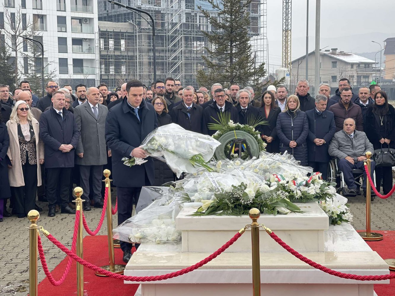 abdixhiku:-rugova,-shqiptari-me-i-madh-i-te-gjitha-koherave-–-nderkombetarizoi-ceshtjen-e-kosoves