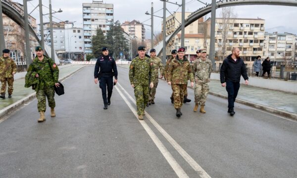 nato-me-mesazh-te-ri-per-uren-e-ibrit,-ushtaraku-i-larte-me-baze-ne-napoli-zbarkoi-sot-aty